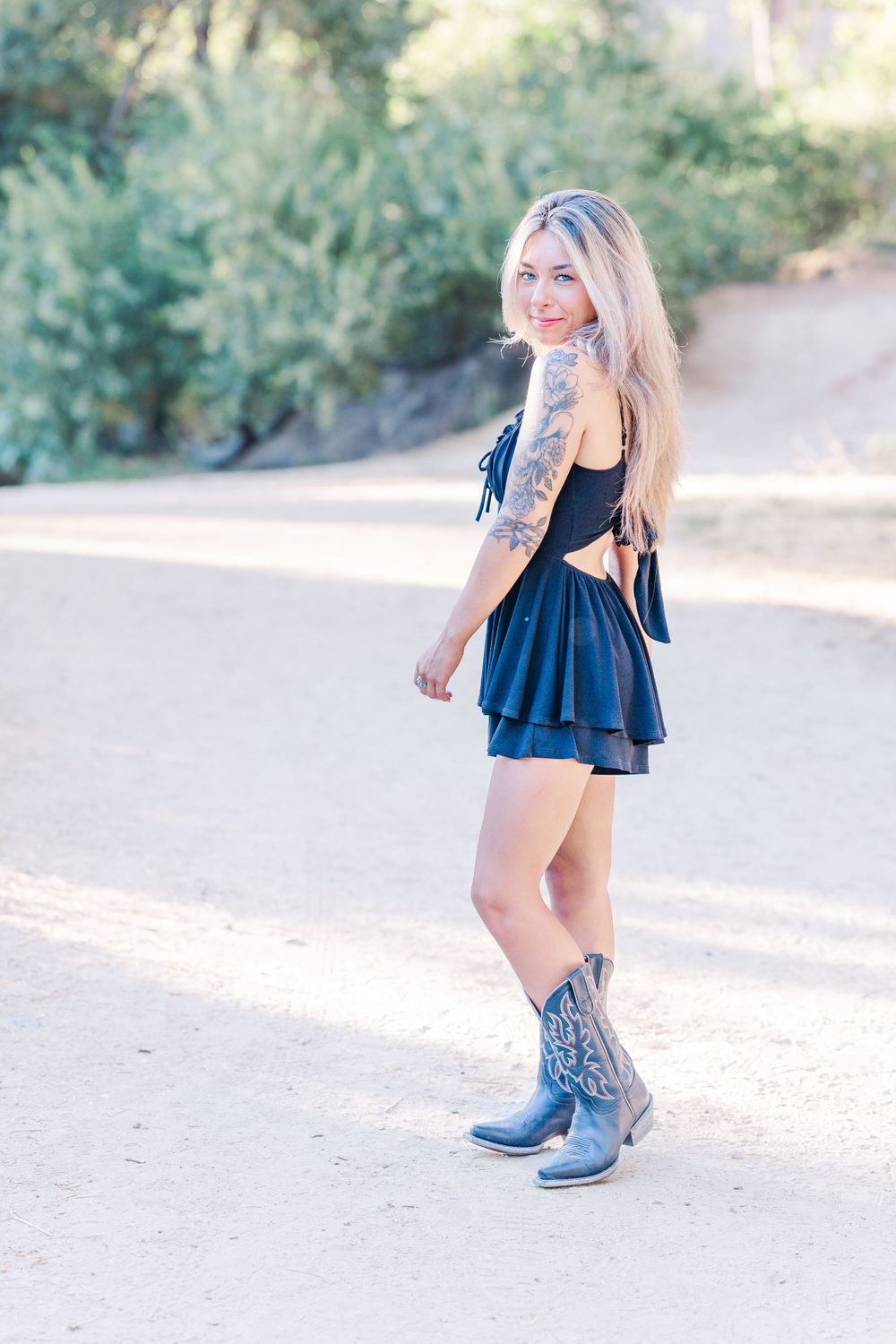 Outdoor portrait photographer, Natural light photography, professional outdoor portraits, Simi Valley portraits photographer, Limekiln Park