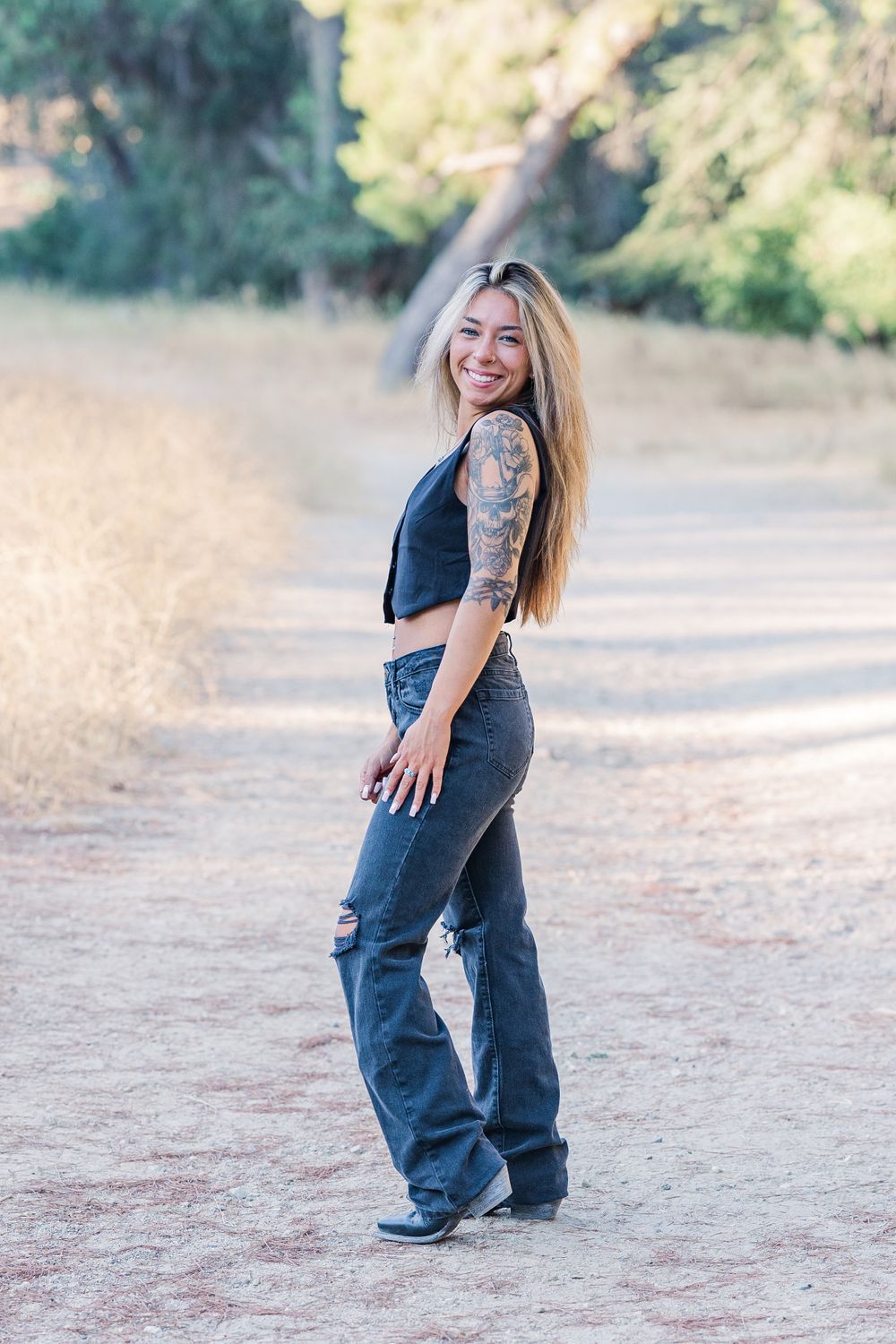 Outdoor portrait photographer, Natural light photography, professional outdoor portraits, Simi Valley portraits photographer, Limekiln Park