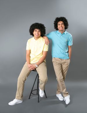 Senior portraits in Sarasota & Bradenton that reflect your style, confidence, and story. Celebrate your graduation with Imageana.