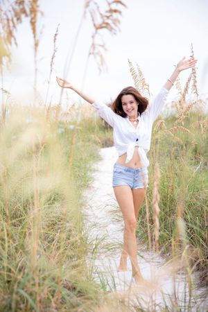 Senior portraits in Sarasota & Bradenton that reflect your style, confidence, and story. Celebrate your graduation with Imageana.