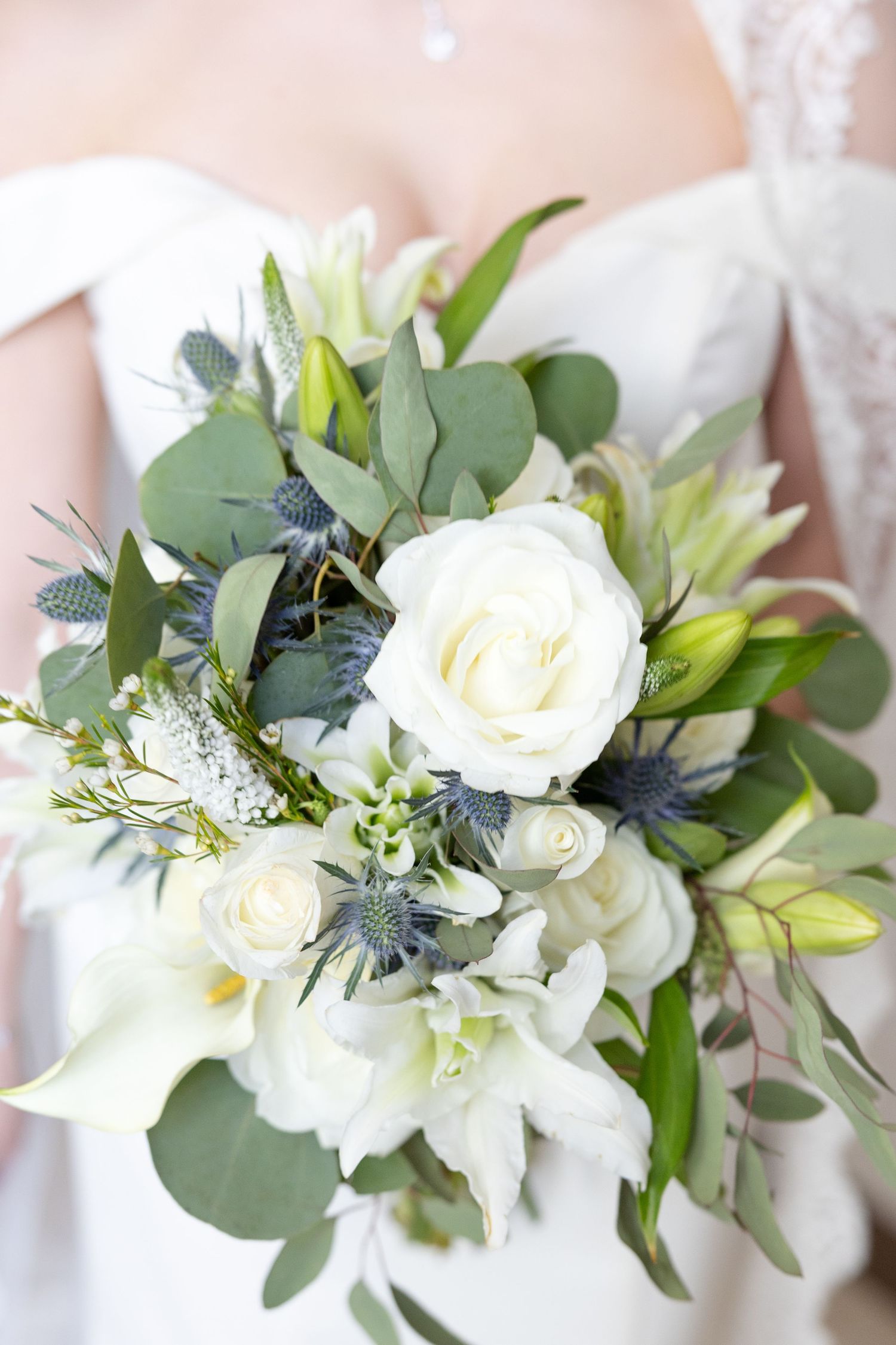 Light and airy wedding and engagement photography by Julia and Sean Photography
 serving Dayton, Columbus, Cincinnati, Ohio, and beyond.