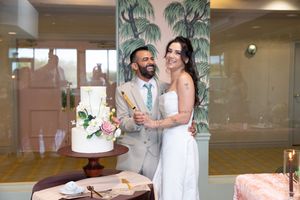 documentary style wedding photography on a golf course in Tampa, Dunedin, Clearwater, St Pete, Naples, West Palm, Florida and Scotland