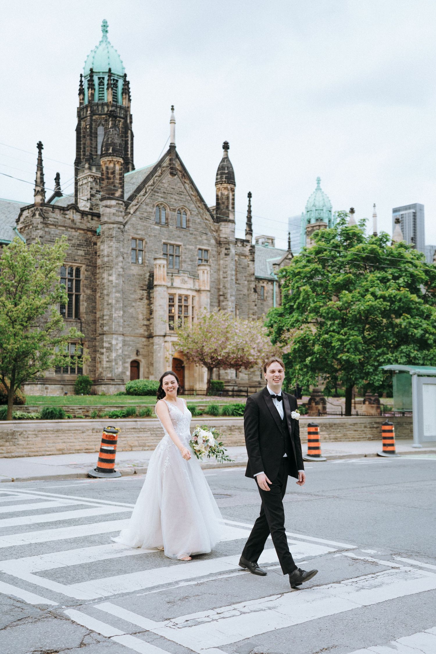 Timeless wedding photos of Tiffany and Sam at Hart House in Toronto.