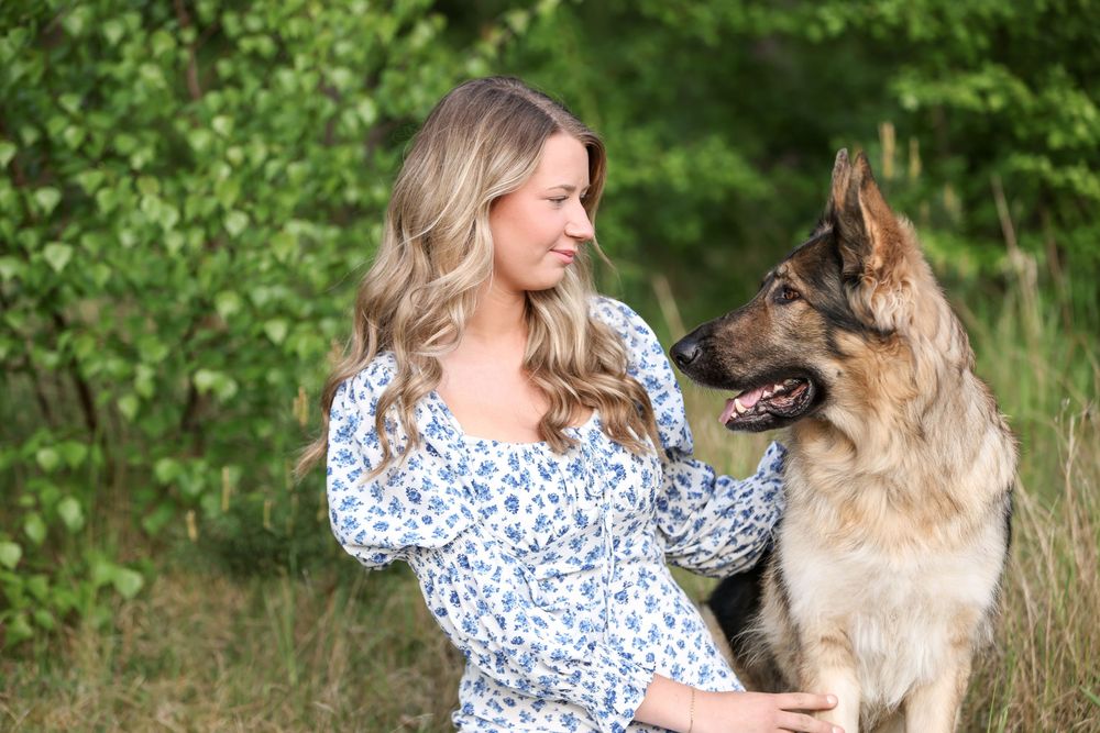 Nina och hunden Tösen