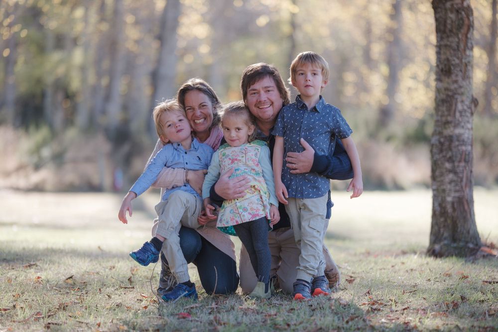 Family portrait photo with kids in North Canterbury