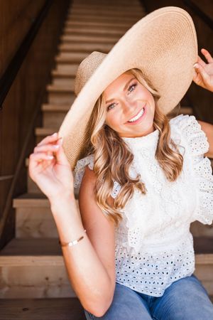 Infinity & Co. Photographer.Midwest, Iowa. High School Engagement Photo.Family Photos. Sioux Falls, SD. Sheldon, Iowa. Portraits. Modeling.