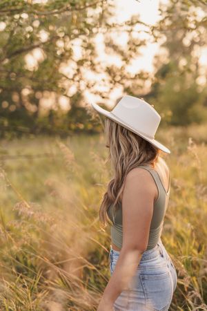 Infinity & Co. Photographer.Midwest, Iowa. High School Engagement Photo.Family Photos. Sioux Falls, SD. Sheldon, Iowa. Portraits. Modeling.