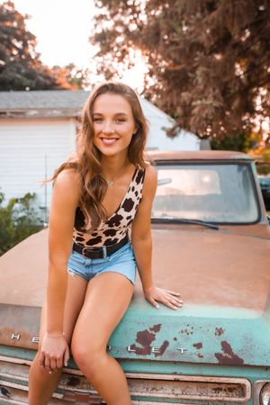 Infinity & Co. Photographer.Midwest, Iowa. High School Engagement Photo.Family Photos. Sioux Falls, SD. Sheldon, Iowa. Portraits. Modeling.