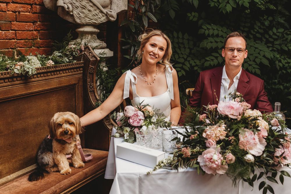 Winchester Wedding
The Wykeham Arms
St George's Tea Room