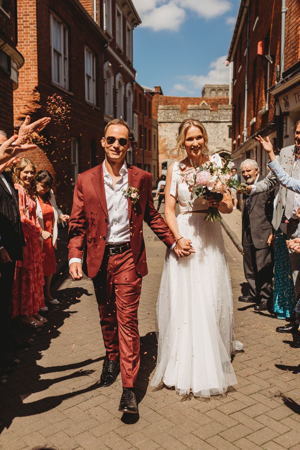 Winchester Wedding photographer
The Wykeham Arms
St George's Tea Room