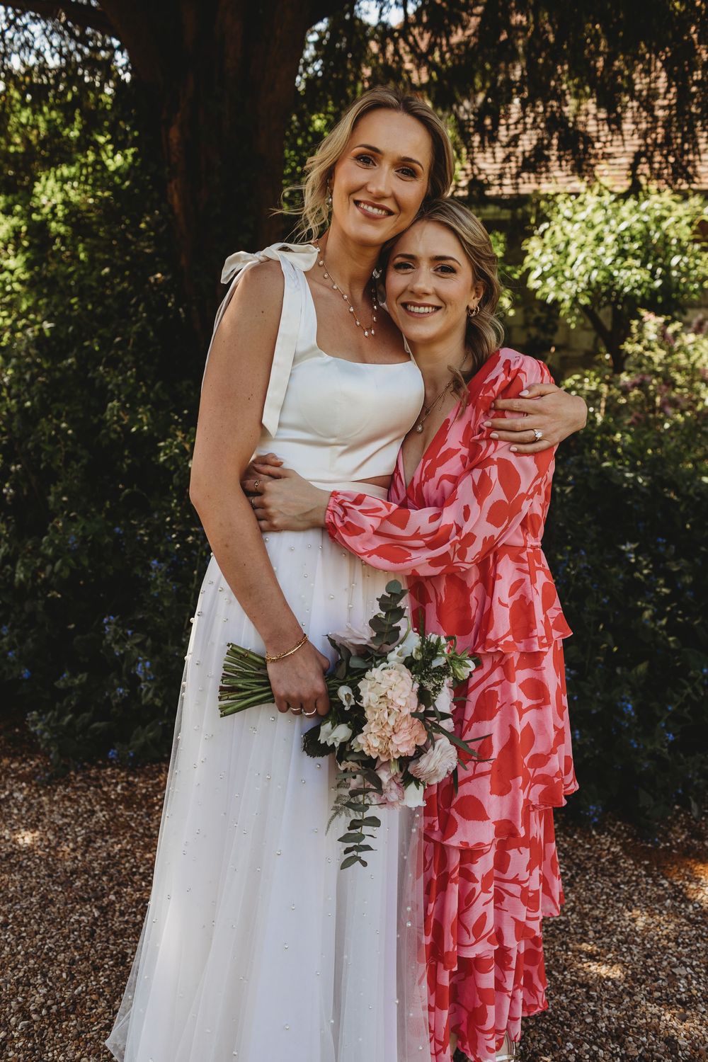 Winchester Wedding photographer
The Wykeham Arms
St George's Tea Room