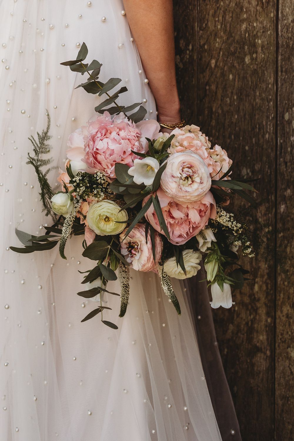 Winchester Wedding photographer
The Wykeham Arms
St George's Tea Room
