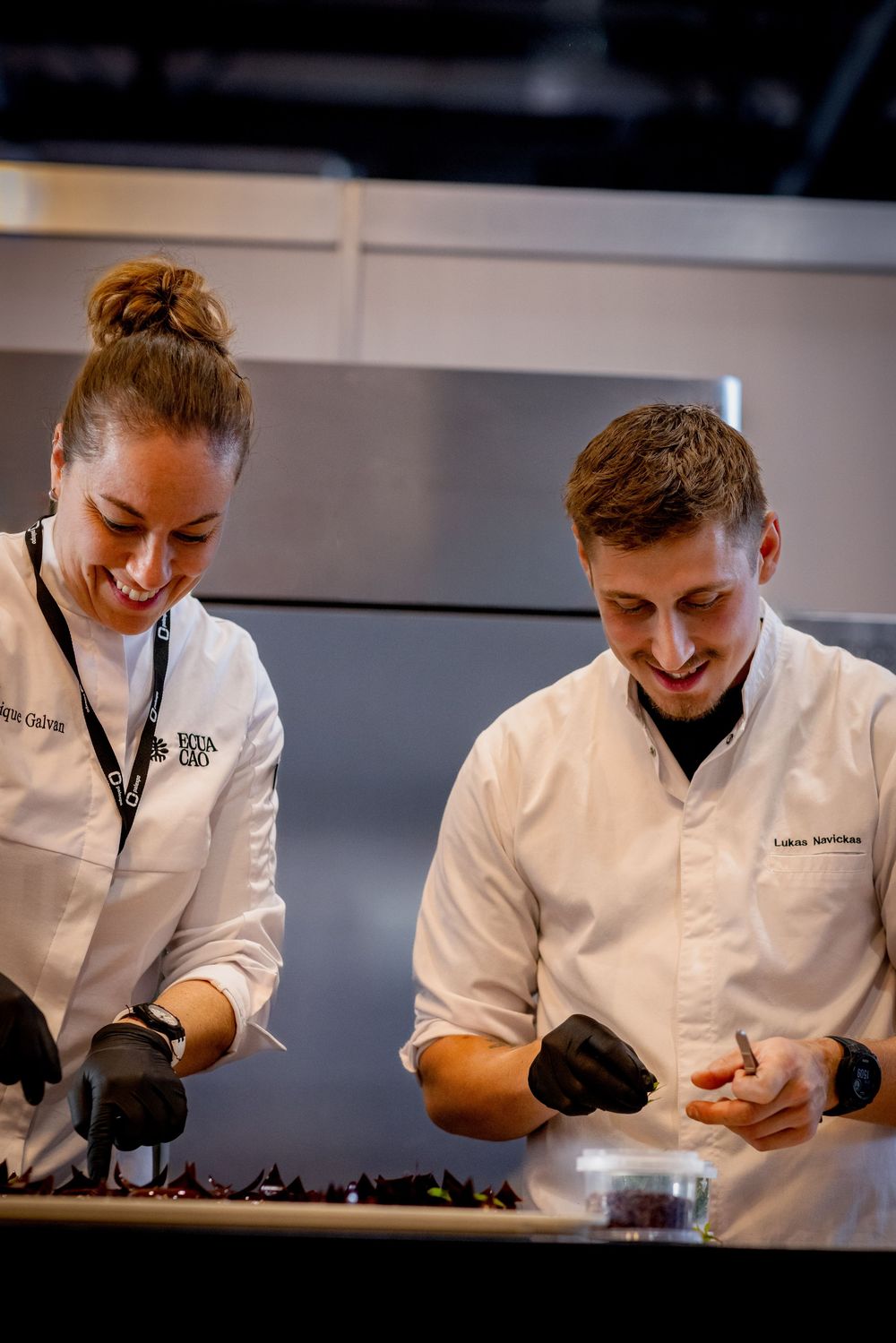 Moments capturés sur un salon professionnel avec Ecuacao et le chef pâtissier Lukas Navickas