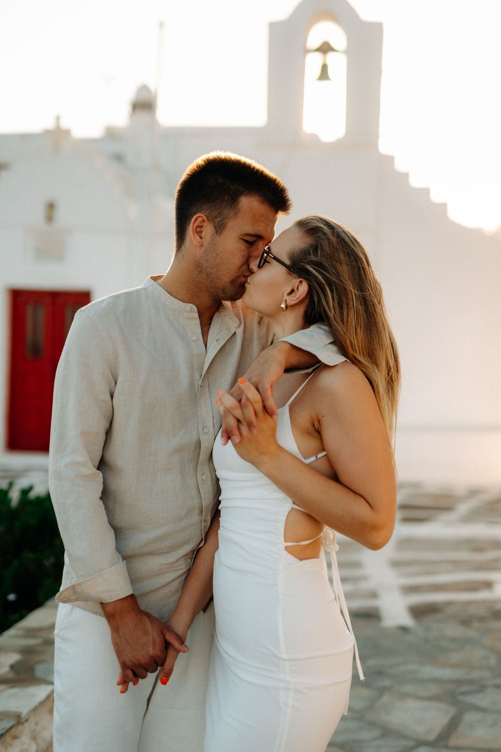 Romantické párové focení u moře na Mykonosu, foceno fotografem Lukášem Vavřincem