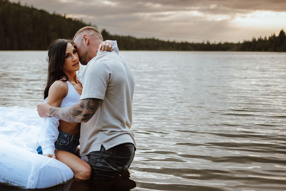 Alberta.Calgary.Edmonton Wedding Photographer JRoyale Photography Couple session water session