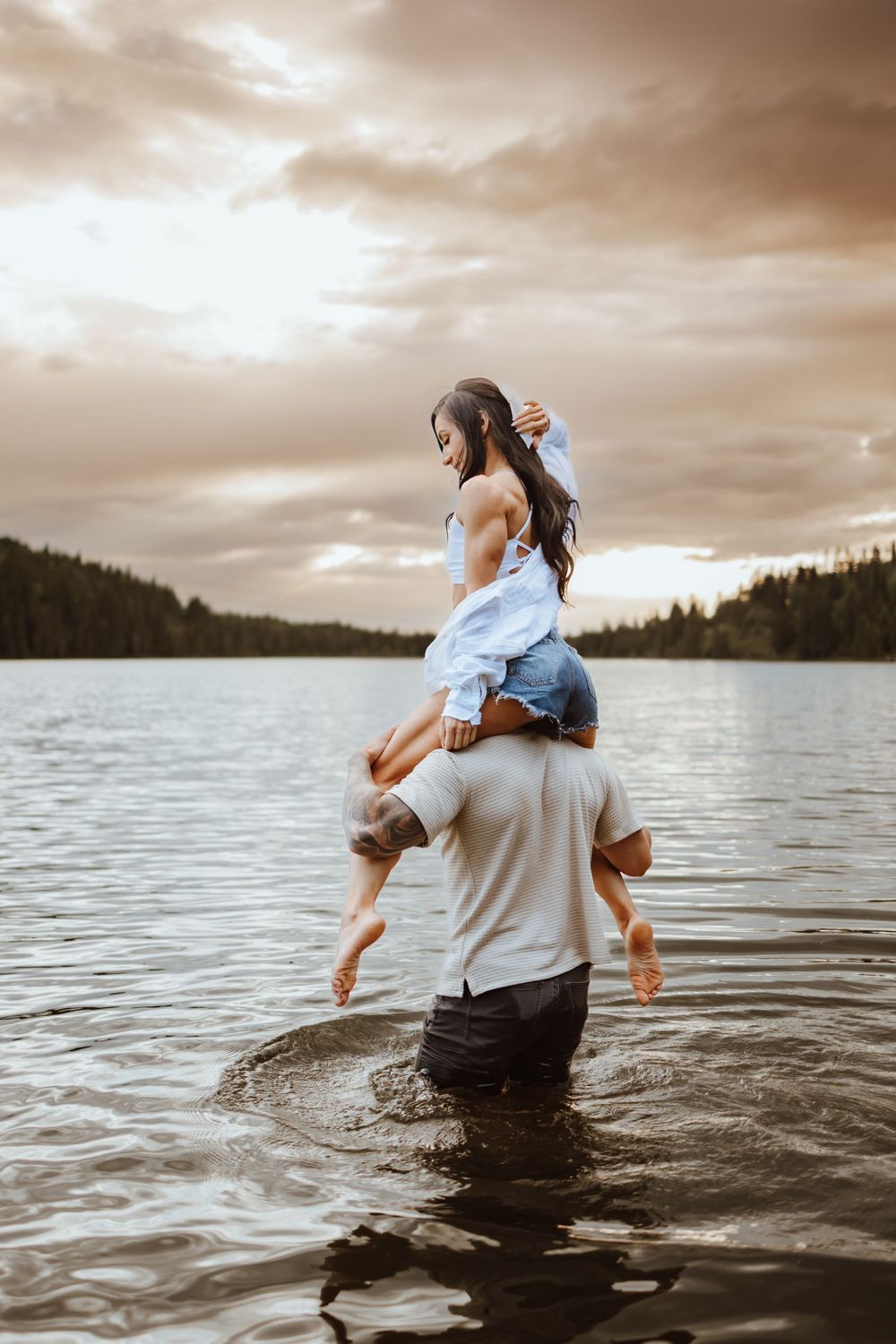 Alberta.Calgary.Edmonton Wedding Photographer JRoyale Photography Couple session water session