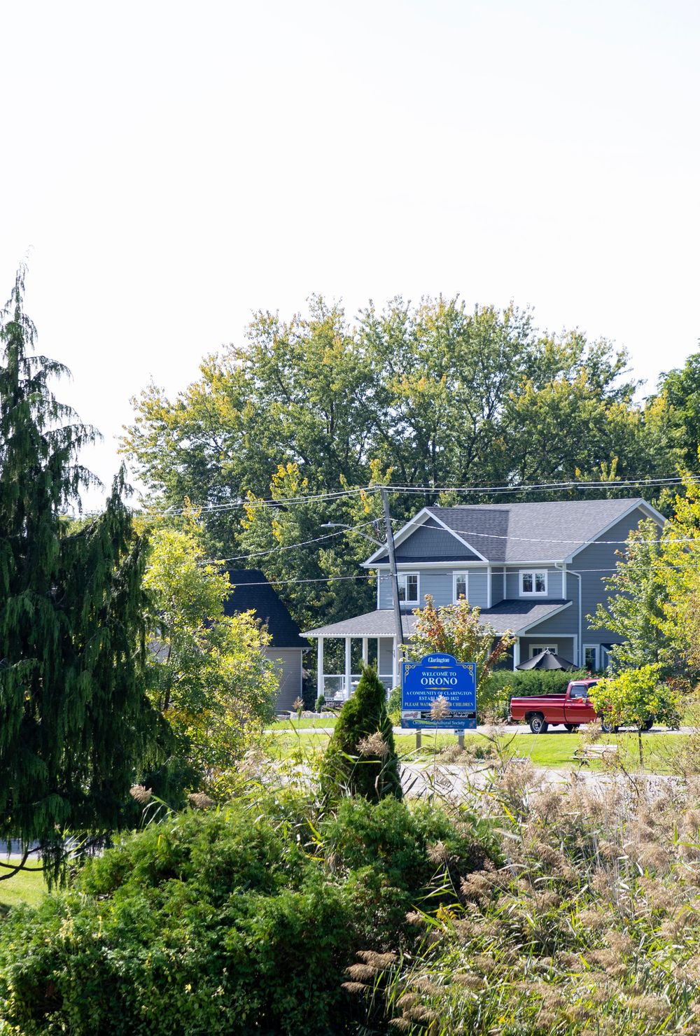 The welcome to orono sign