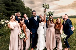 wedding party celebrates  at Sanaview Farm wedding