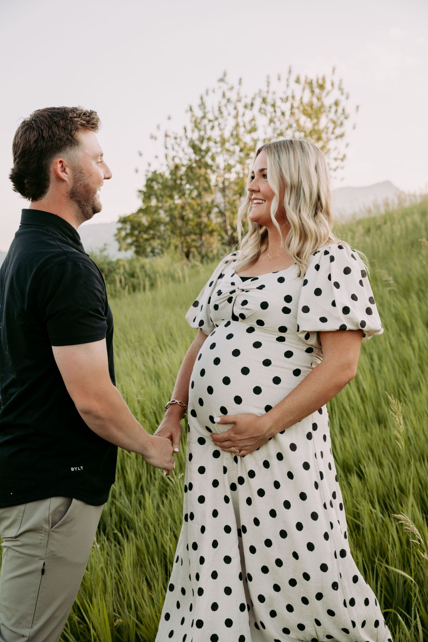 Maternity photo session in the mountains Davis County area.