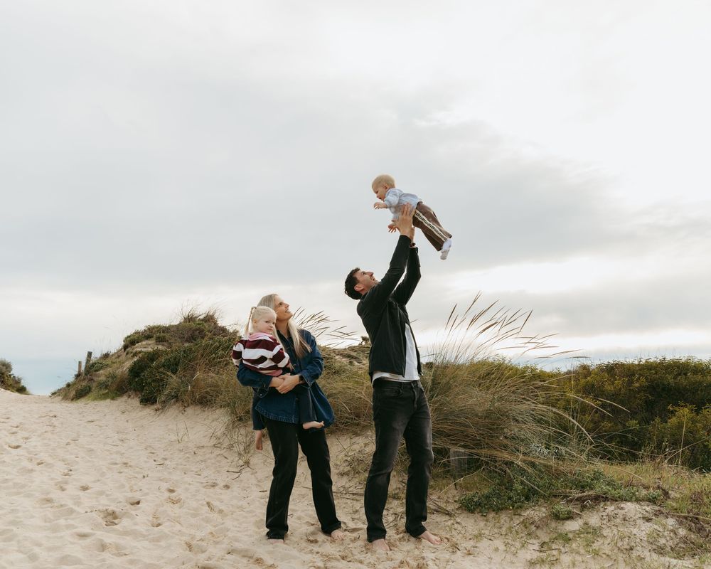 Maternity cinematic couple, motherhood photographer, rockingham maternity photographer, Perth maternity photographer, Rockingham beach