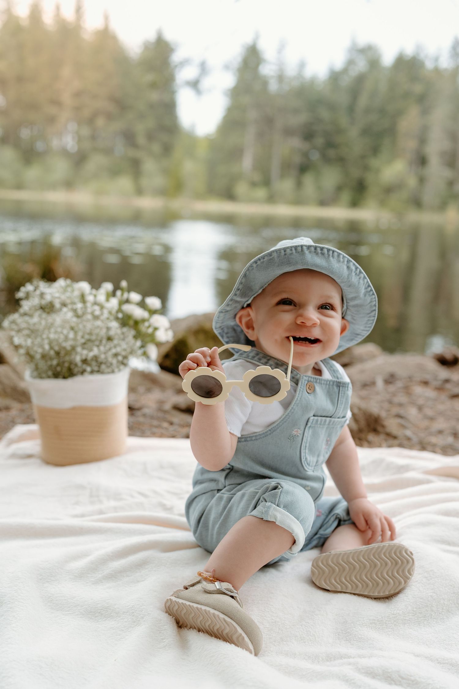 Smiling toddler for first birthday photoshoot