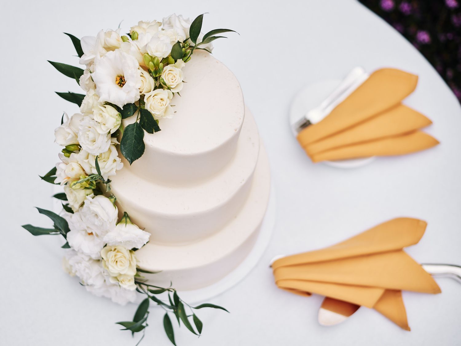 SusieCakes wedding cake photo