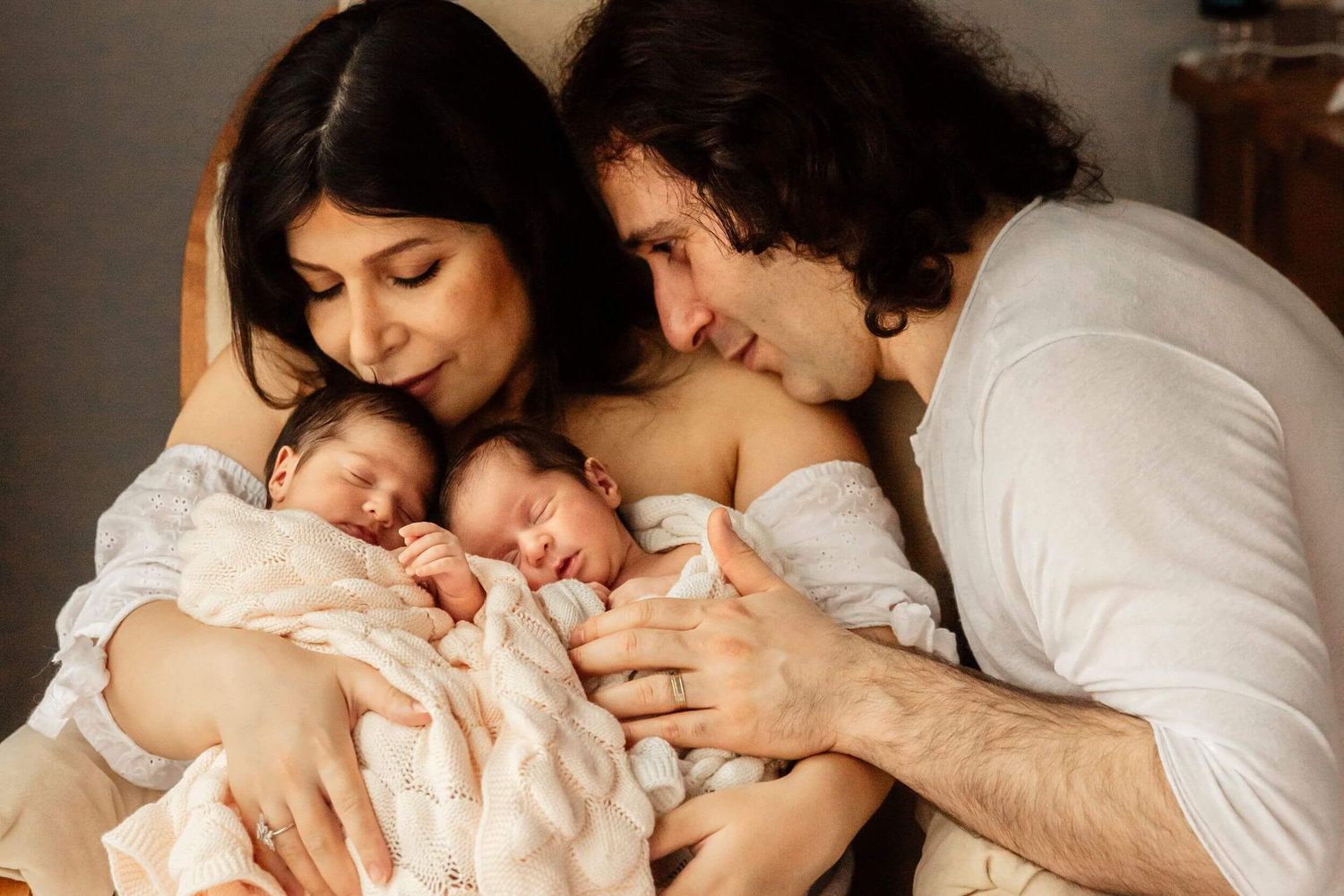 Maternity, newborn and family photography Sydney featuring couple expecting baby