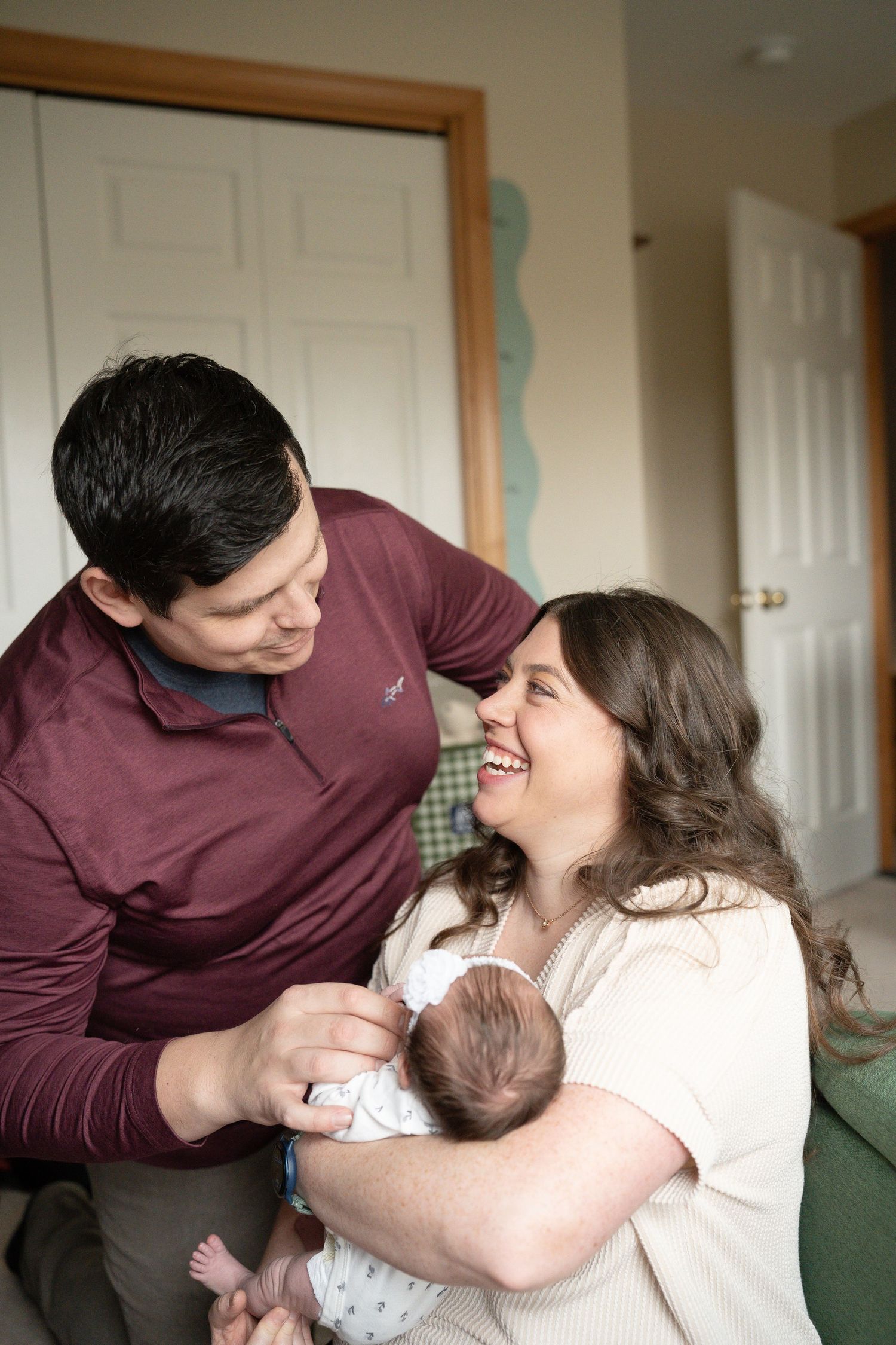 Newborn Lifestyle in Home Session, Pittsburgh PA Photographer