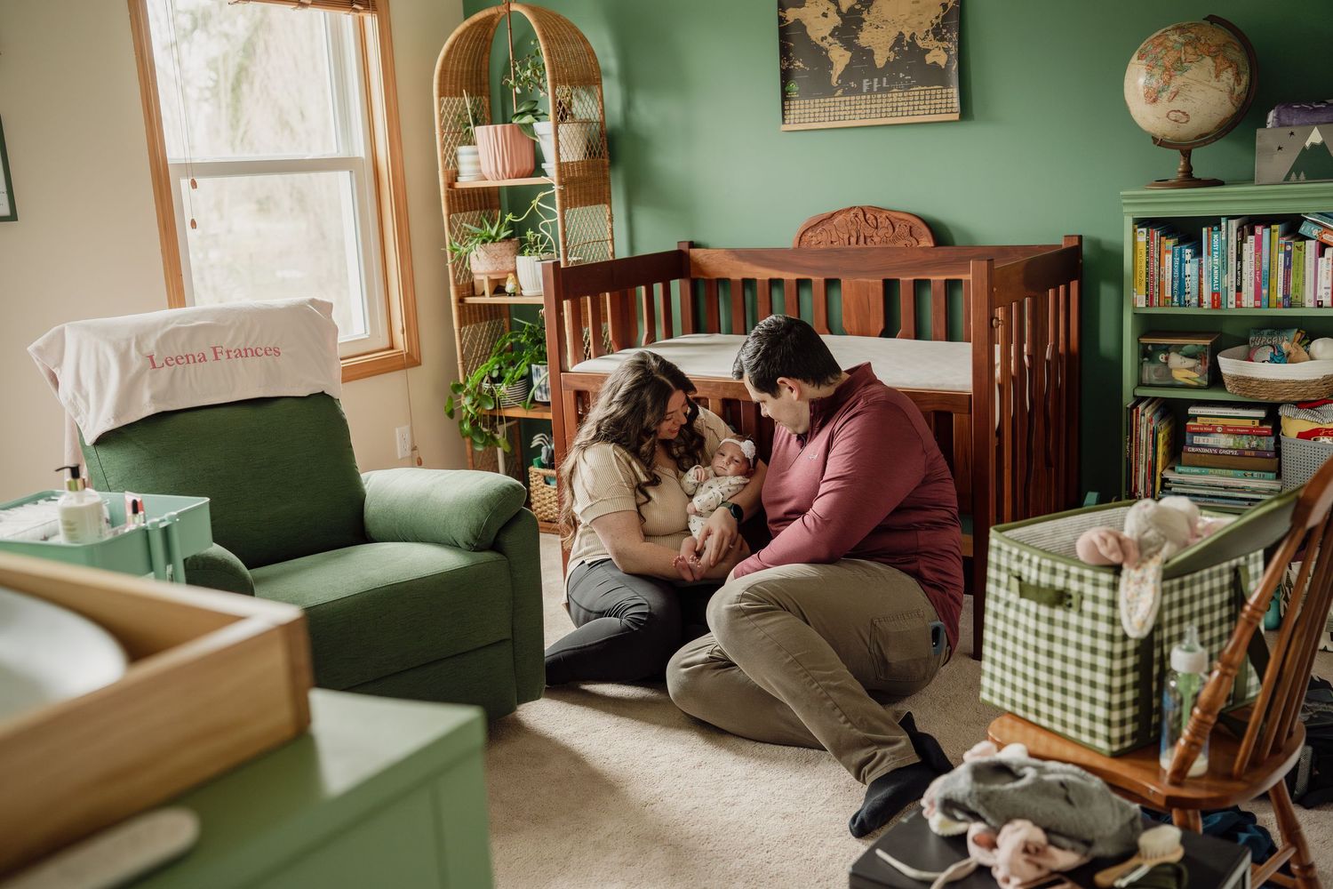 Newborn Lifestyle in Home Session, Pittsburgh PA Photographer