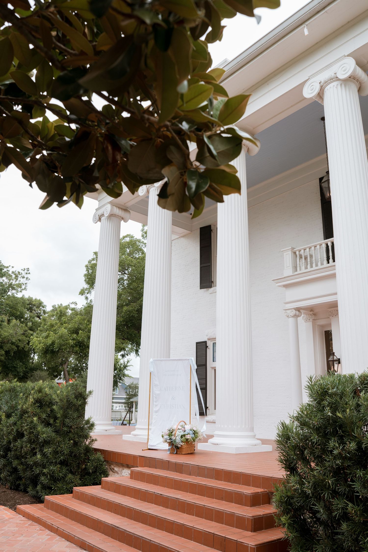 Woodbine Mansion Wedding Venue Austin