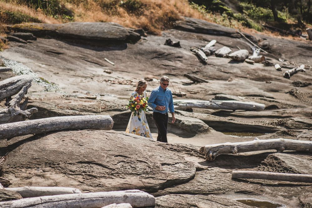 Vancouver Island wedding Photographer Gabriola island wedding photographer