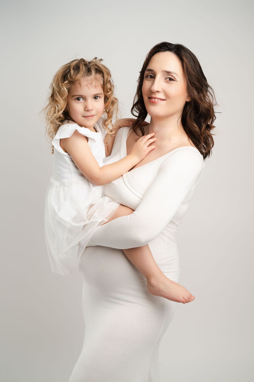mae grávida e filha