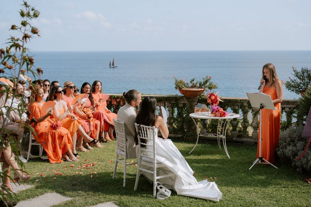 la celebrazione del matrimonio nella terrazza vista mare di villa casa rossa a imperia.