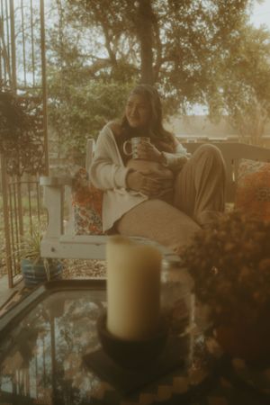 vintage style maternity session in Fort Worth Texas