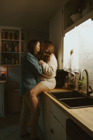 vintage style maternity session