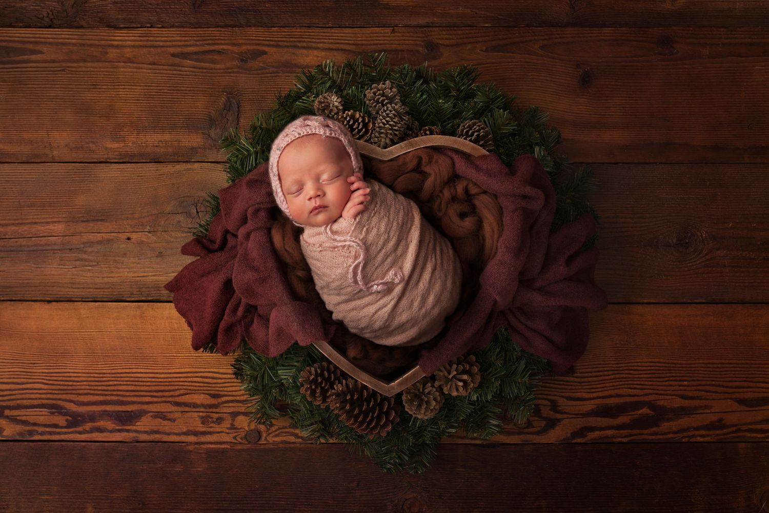 Newborn posing by kara jade photography