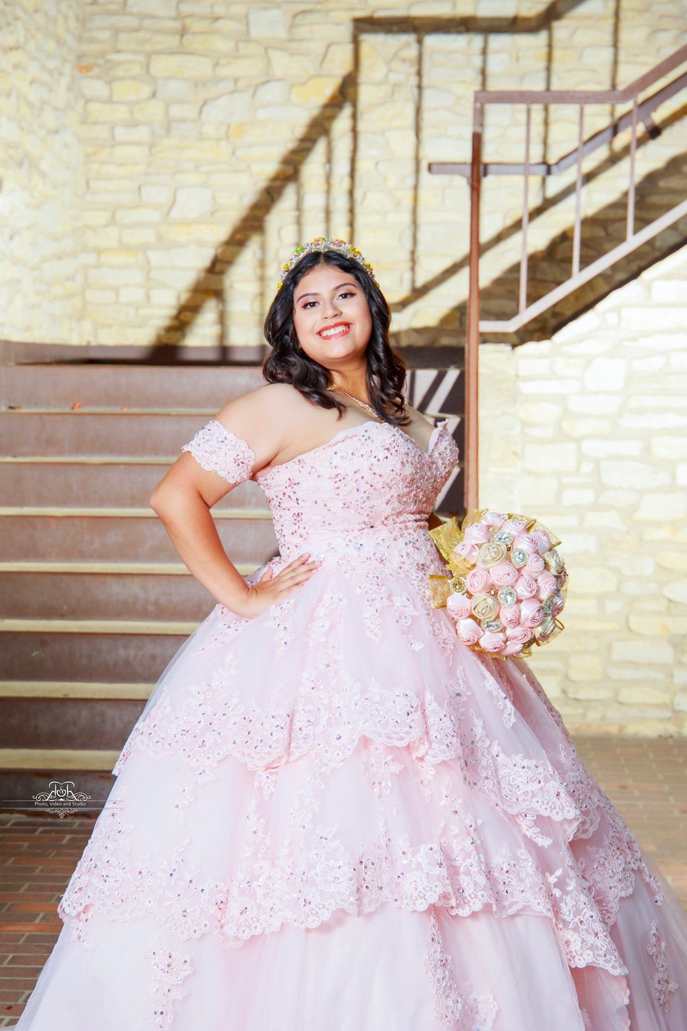 Capture life´s best moments 
Dallas Quinceañera photography and video 
Dallas Weddings photography and video