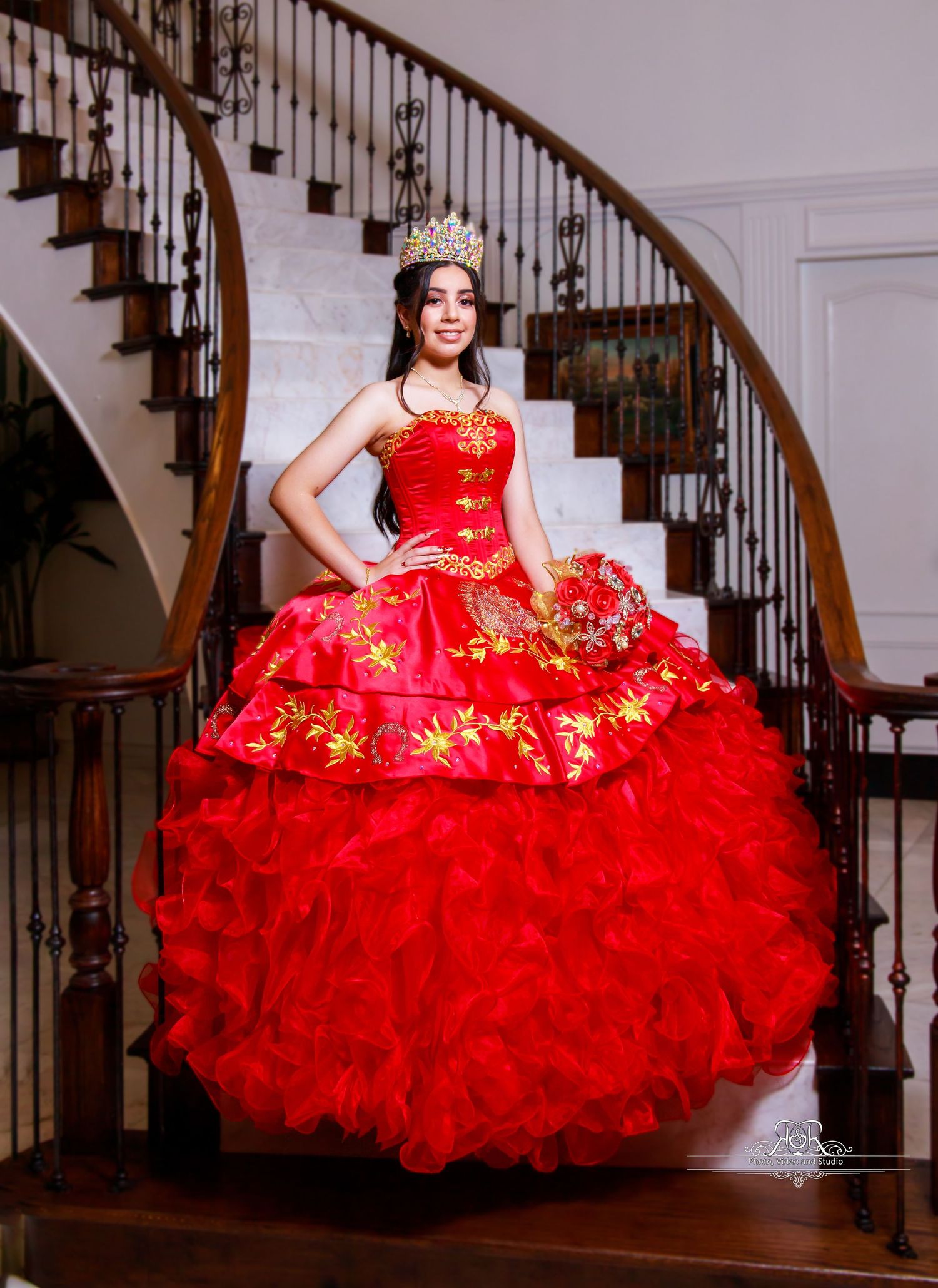 Capture life´s best moments 
Dallas Quinceañera photography and video 
Dallas Weddings photography and video
