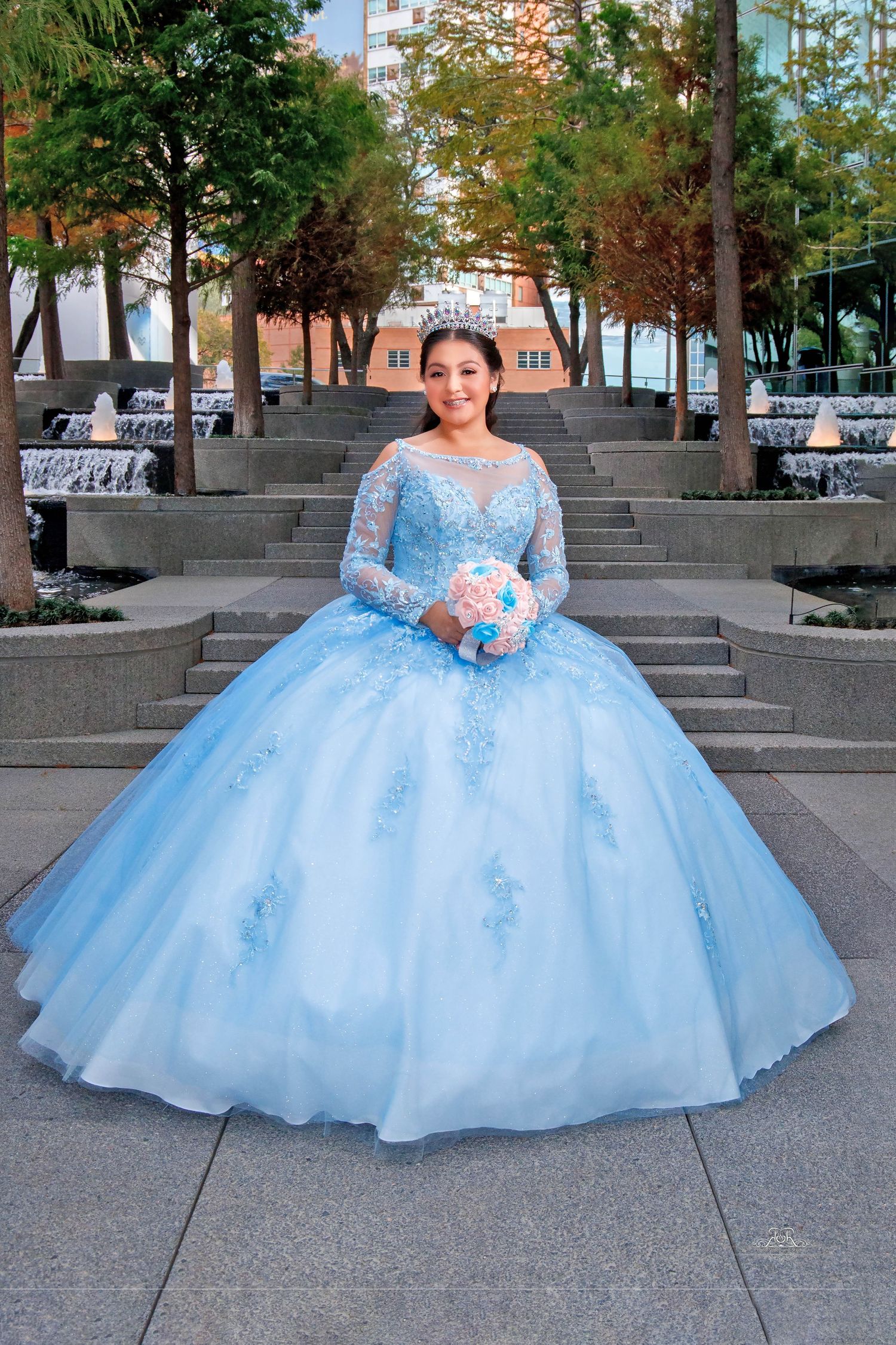 Capture life´s best moments 
Dallas Quinceañera photography and video 
Dallas Weddings photography and video