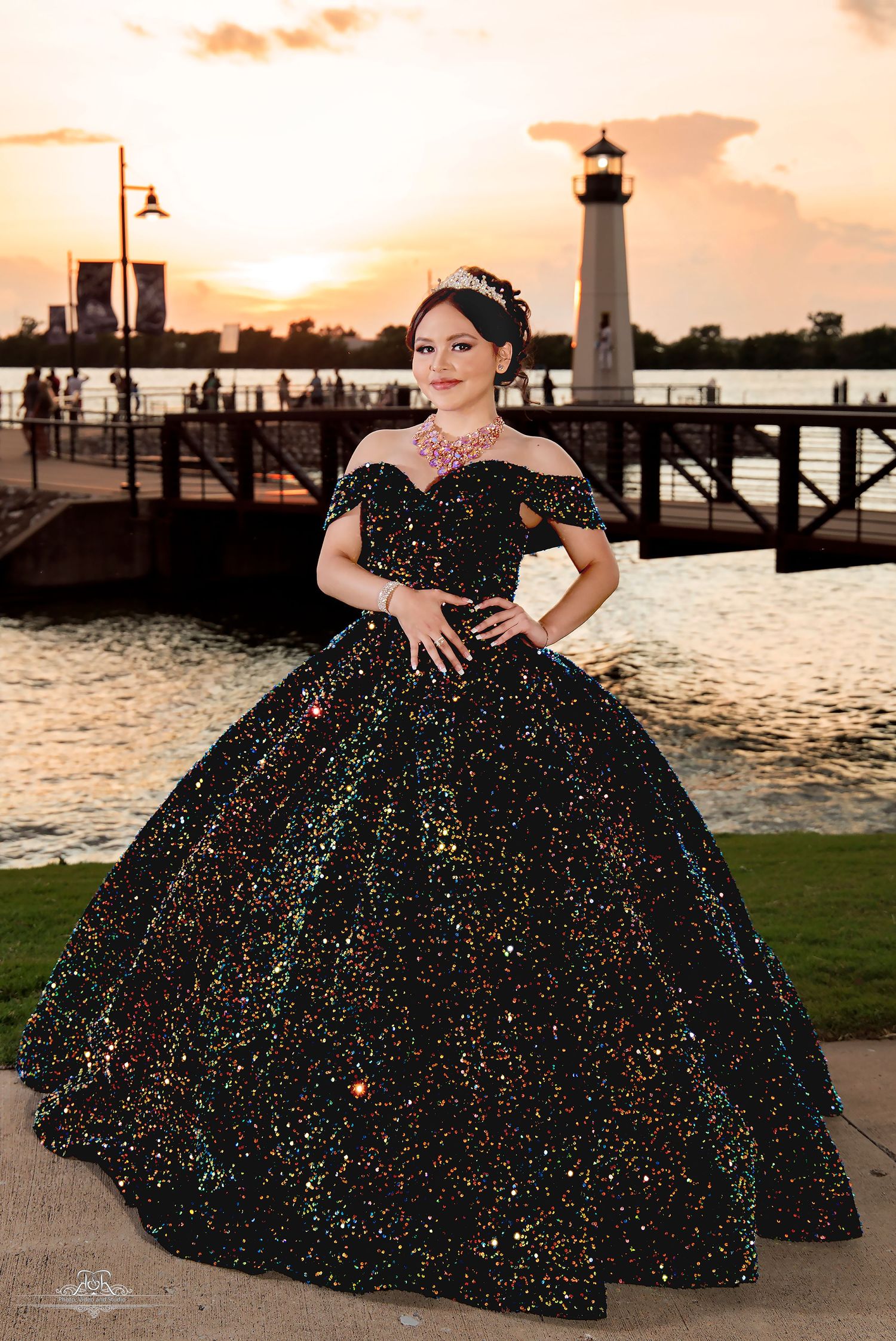 Capture life´s best moments 
Dallas Quinceañera photography and video 
Dallas Weddings photography and video