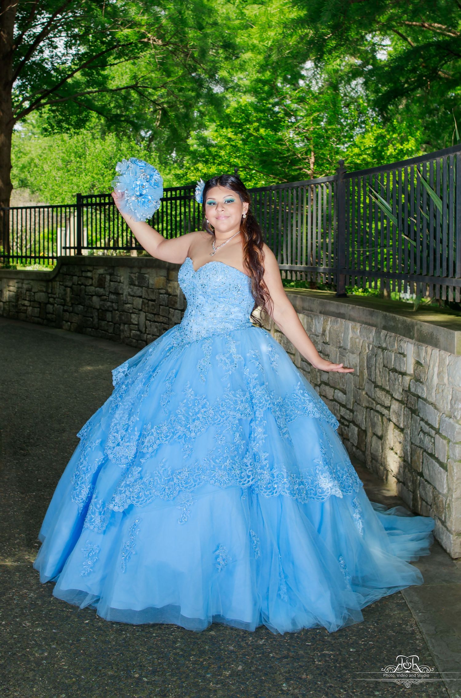 Capture life´s best moments 
Dallas Quinceañera photography and video 
Dallas Weddings photography and video