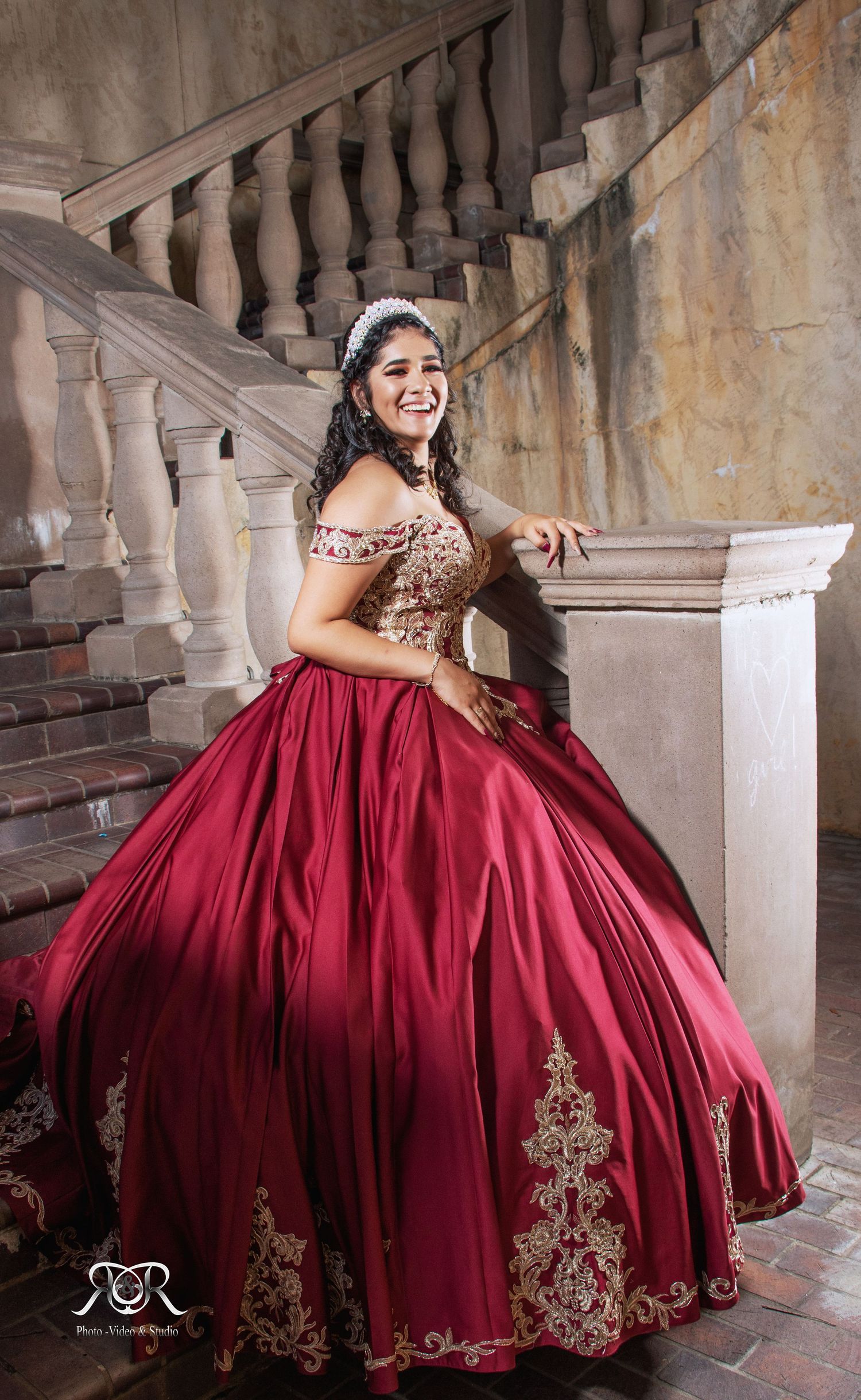 Capture life´s best moments 
Dallas Quinceañera photography and video 
Dallas Weddings photography and video
