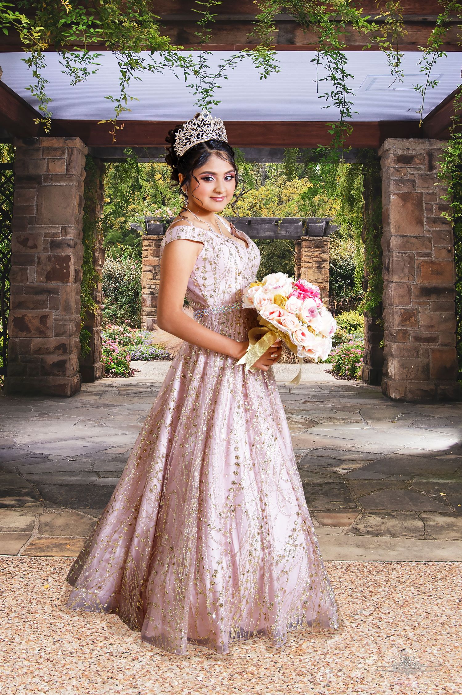 Capture life´s best moments 
Dallas Quinceañera photography and video 
Dallas Weddings photography and video