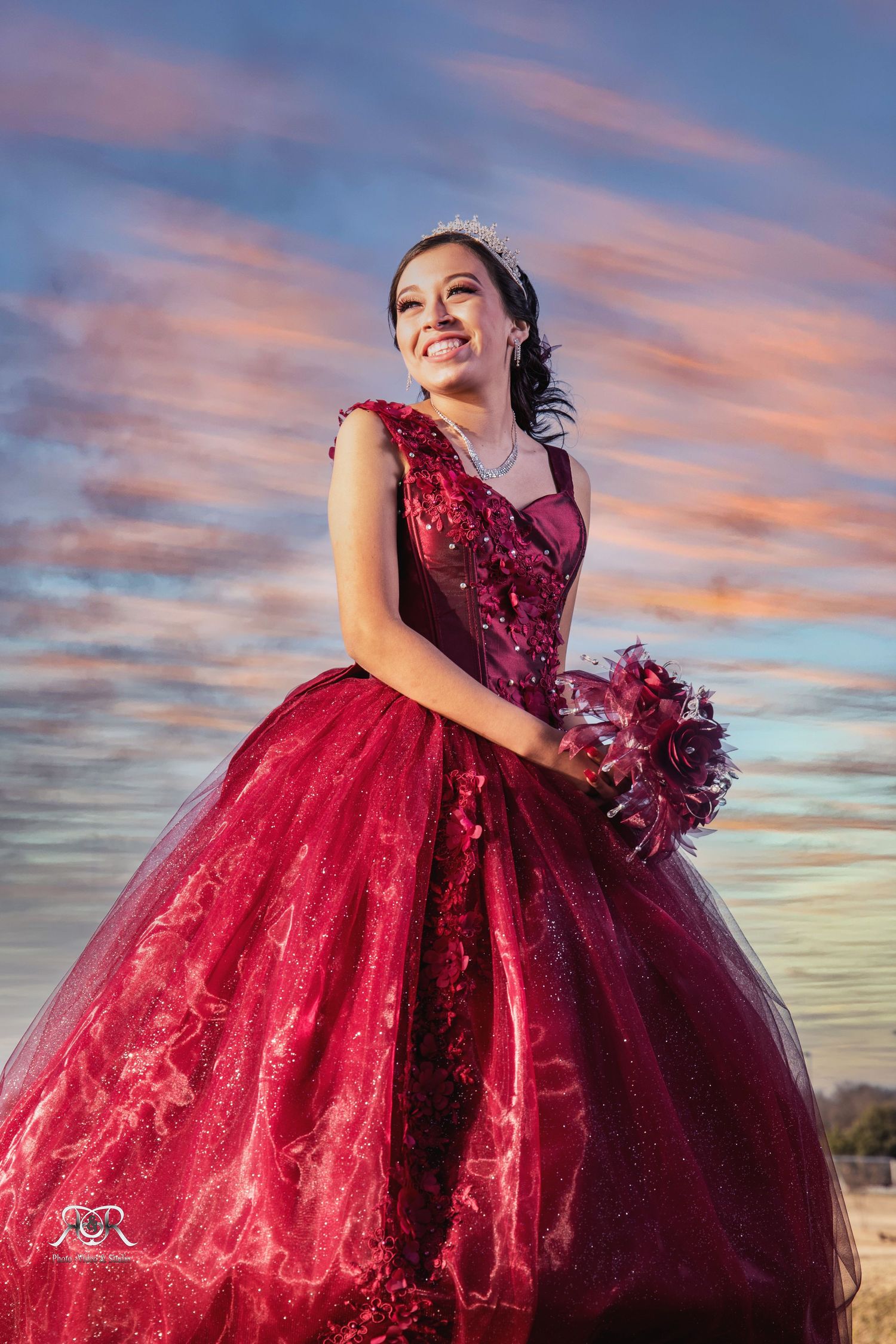 Capture life´s best moments 
Dallas Quinceañera photography and video 
Dallas Weddings photography and video