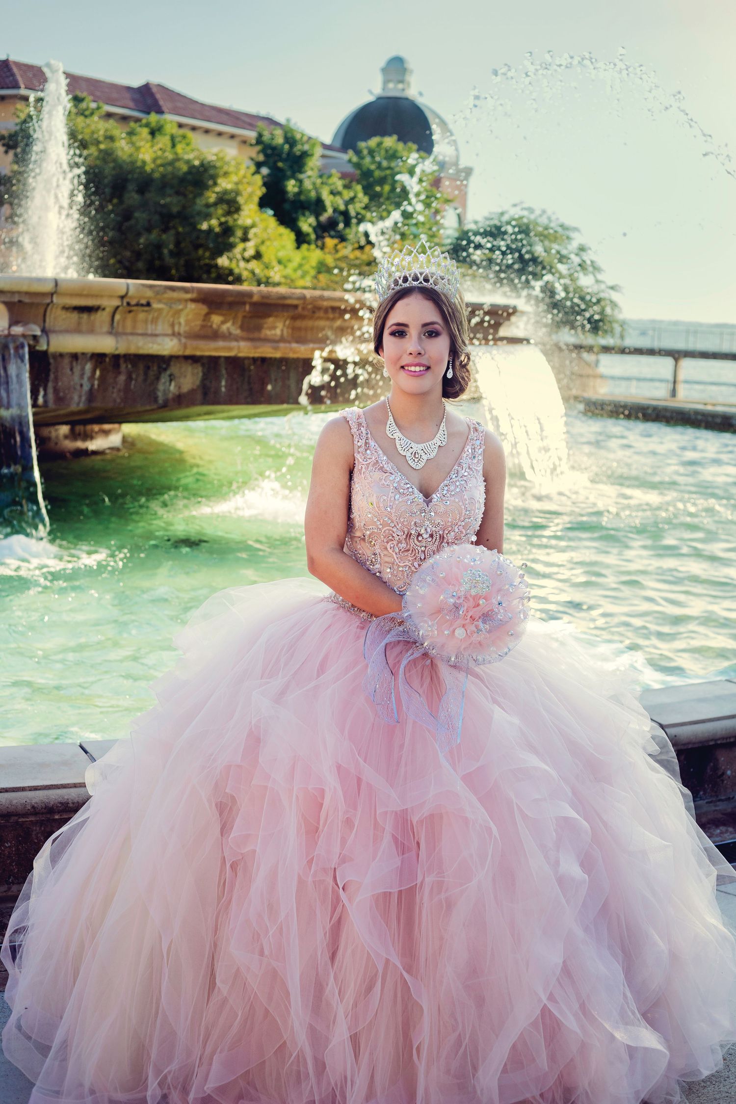 Capture life´s best moments 
Dallas Quinceañera photography and video 
Dallas Weddings photography and video