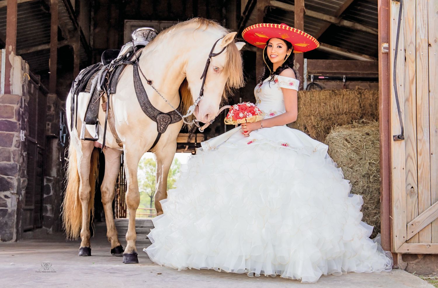 Capture life´s best moments 
Dallas Quinceañera photography and video 
Dallas Weddings photography and video