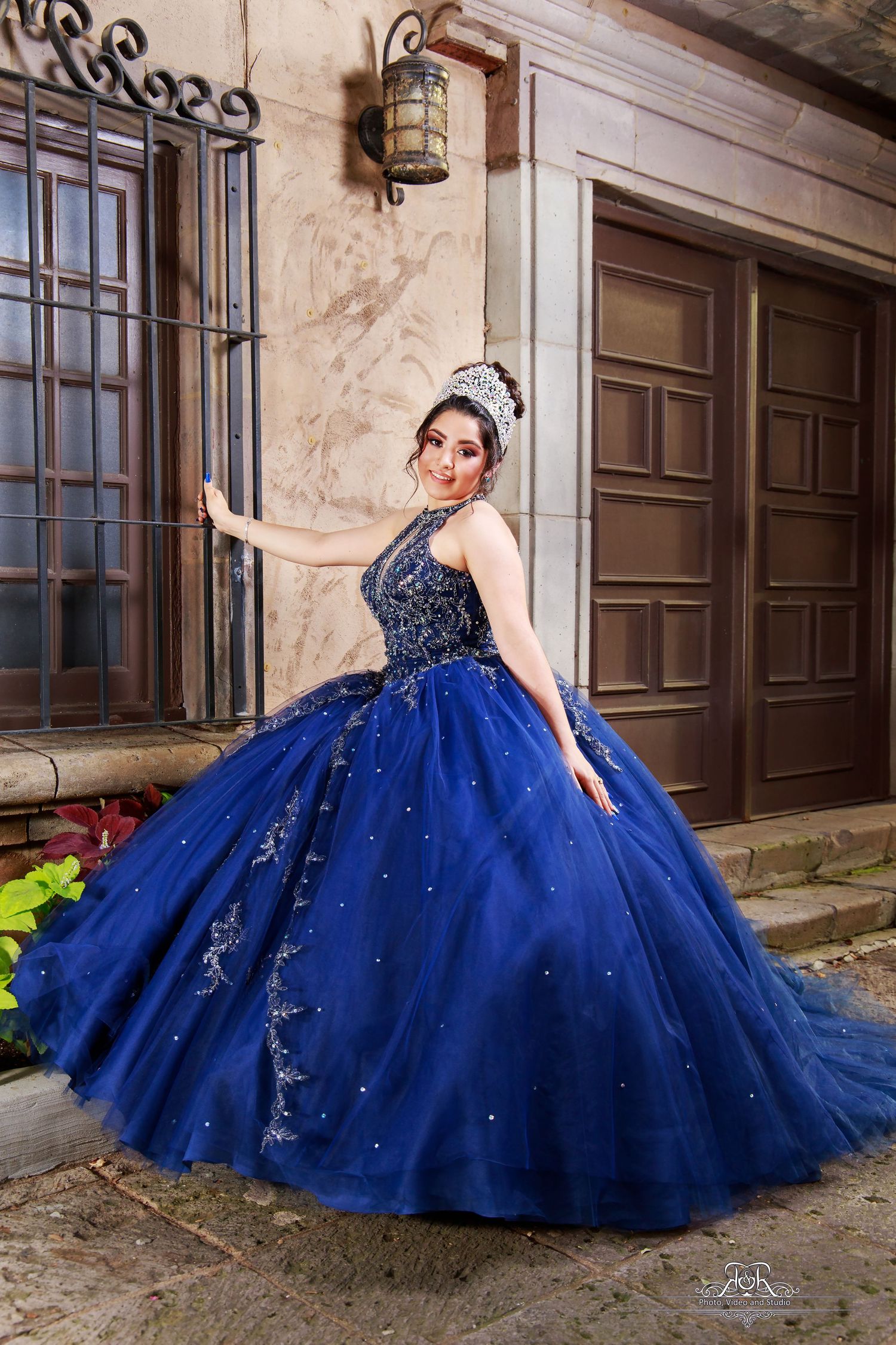 Capture life´s best moments 
Dallas Quinceañera photography and video 
Dallas Weddings photography and video