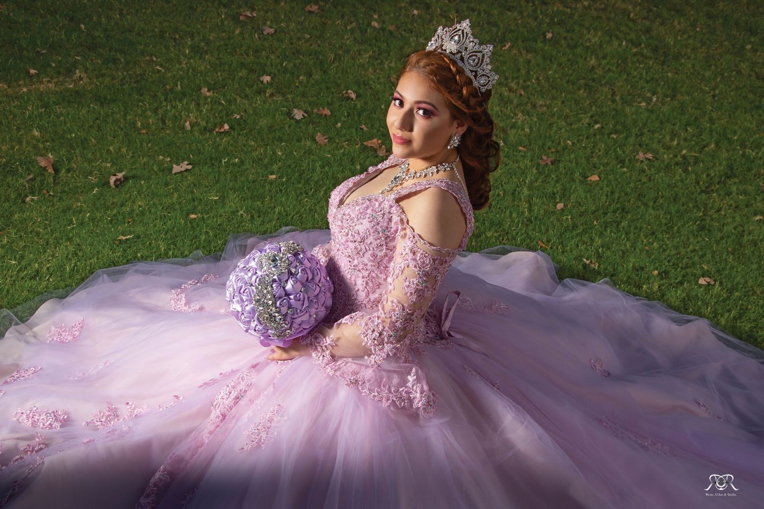 Capture life´s best moments 
Dallas Quinceañera photography and video 
Dallas Weddings photography and video