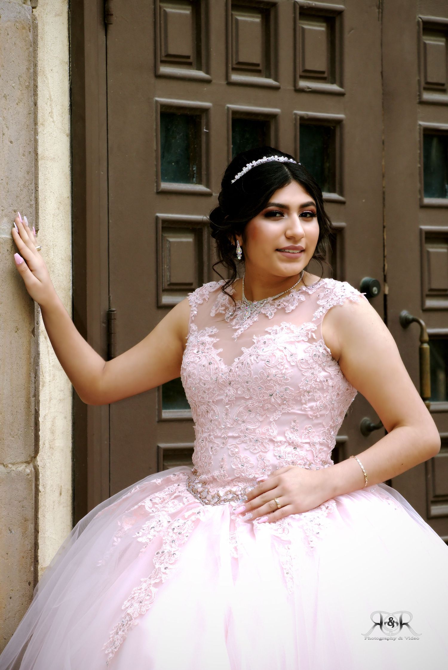 Capture life´s best moments 
Dallas Quinceañera photography and video 
Dallas Weddings photography and video