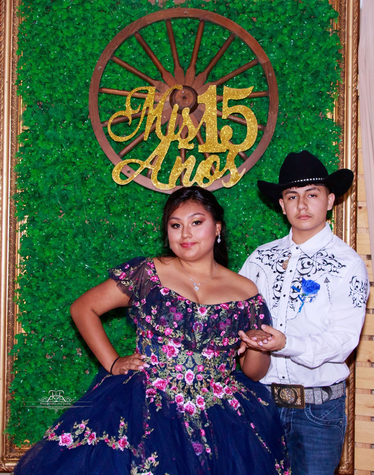 Capture life´s best moments 
Dallas Quinceañera photography and video 
Dallas Weddings photography and video